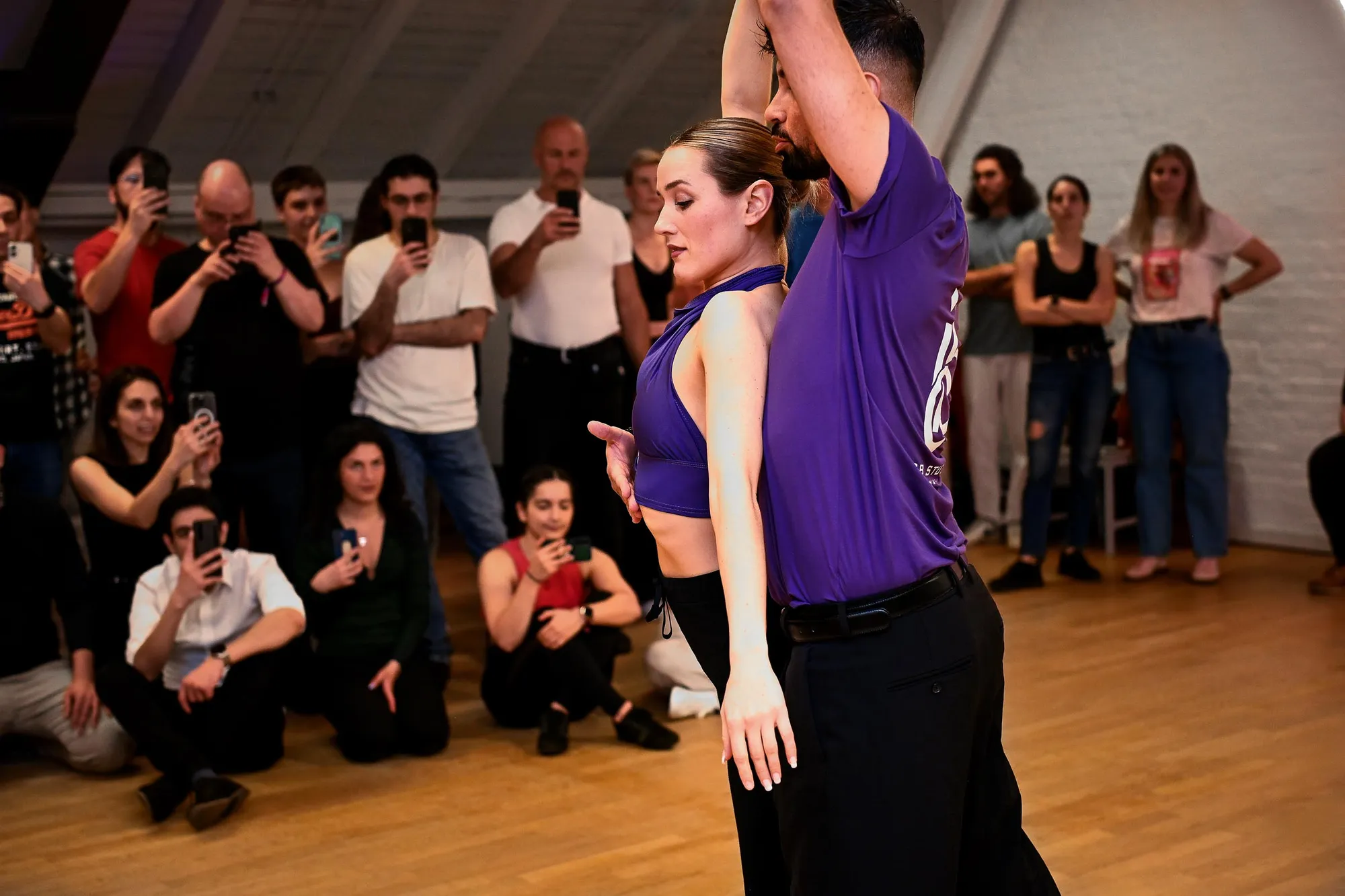 Bachata-Kurs-Impression in Hamburg, ICB Studios